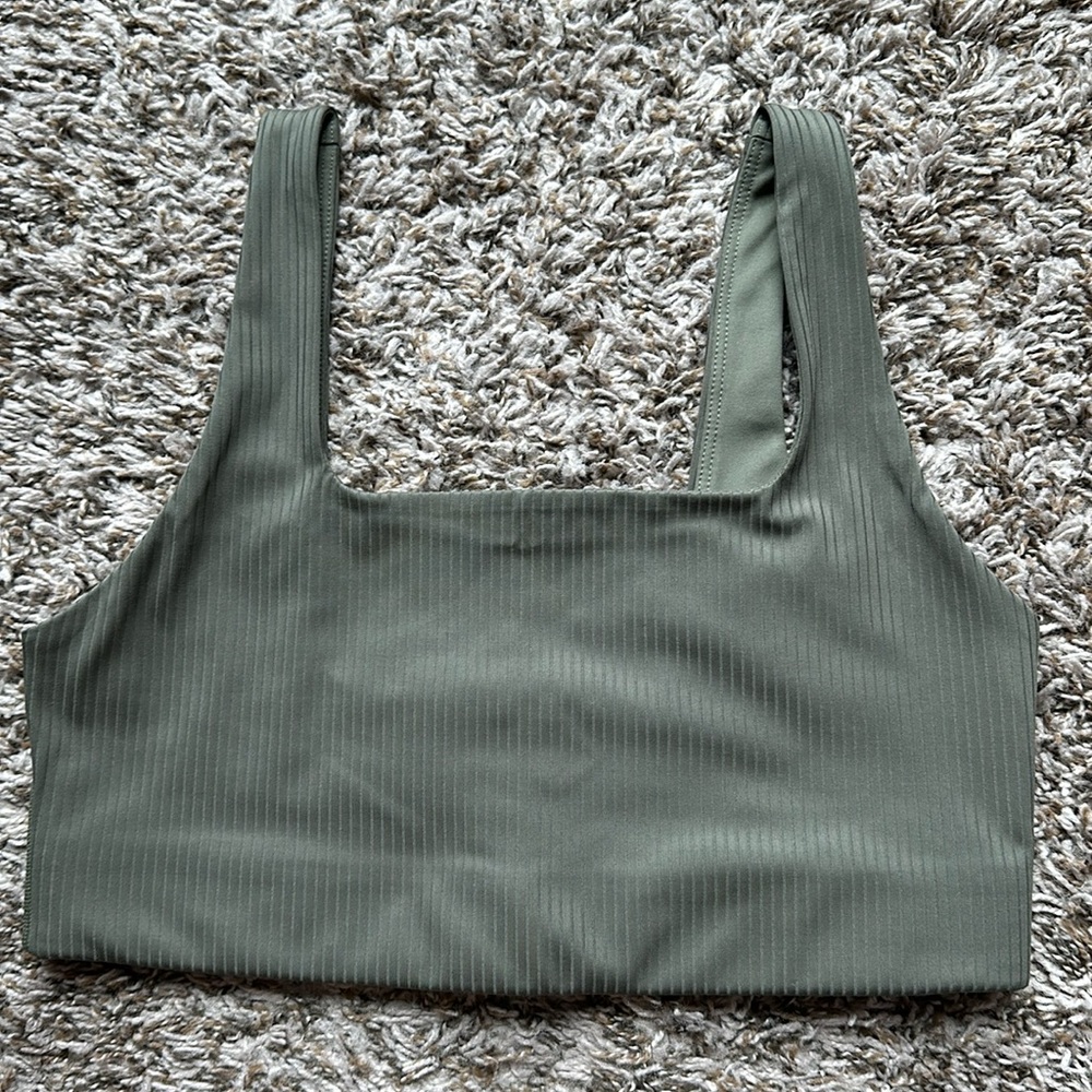 Worn Once Girlfriend Collective Cypress Rib Compressive Tommy Bra M